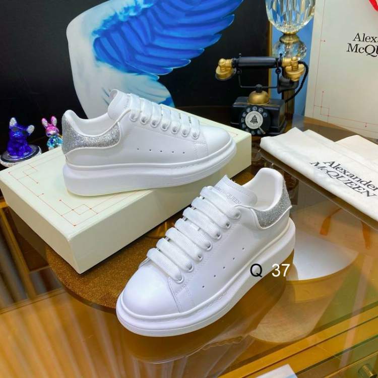 Picture of Alexander McQueen Shoes _SKUAlexanderMcQUEENsz35-45MK0821393